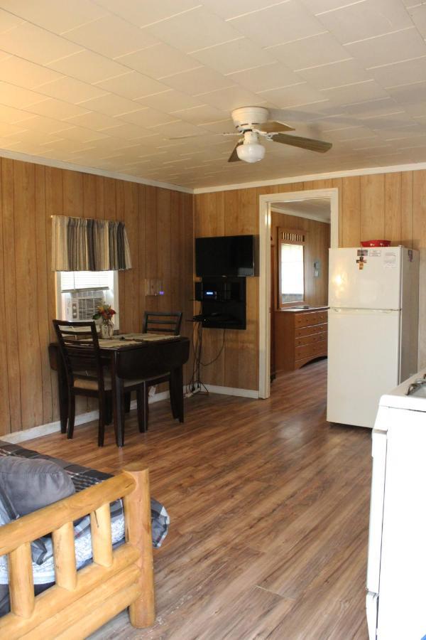 Berry Creek Cabins Bed & Breakfast Isabel Exterior foto