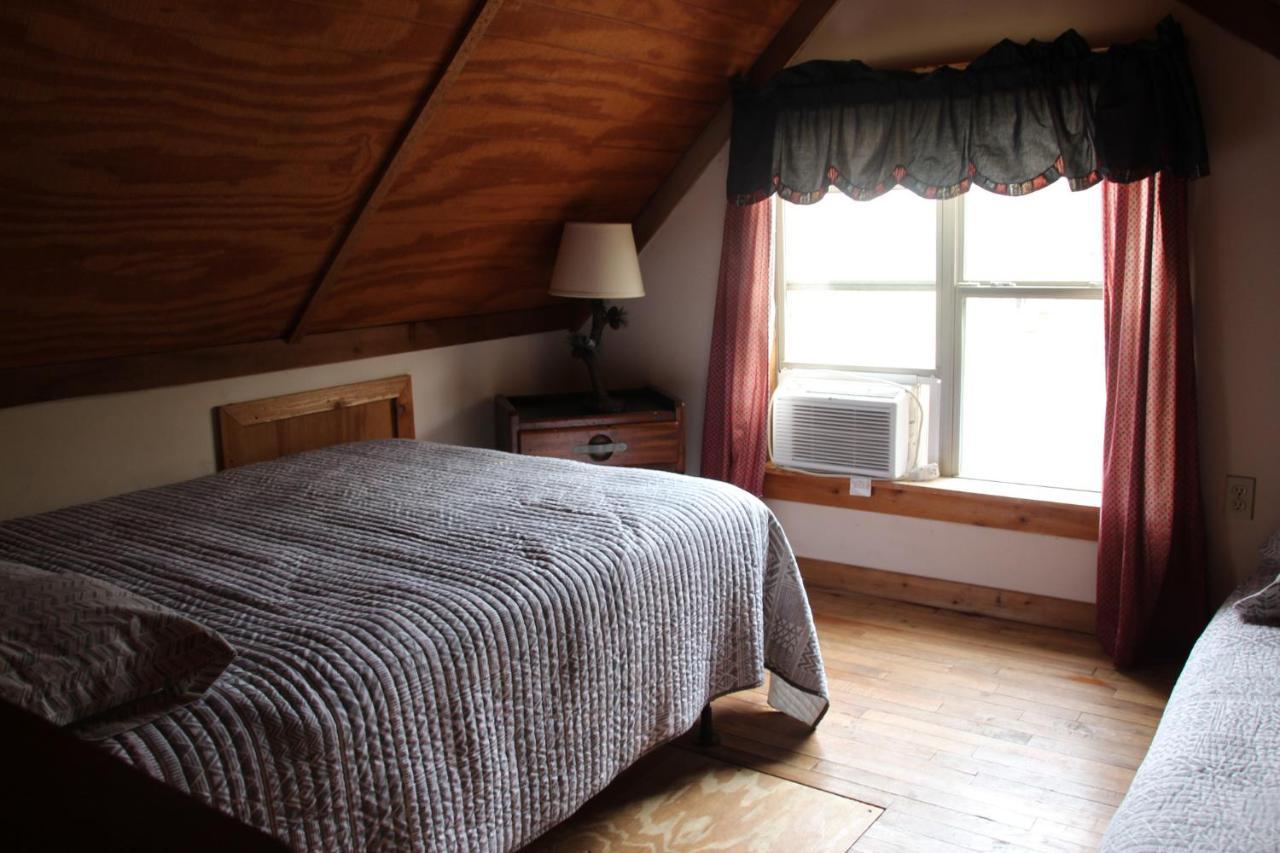 Berry Creek Cabins Bed & Breakfast Isabel Exterior foto