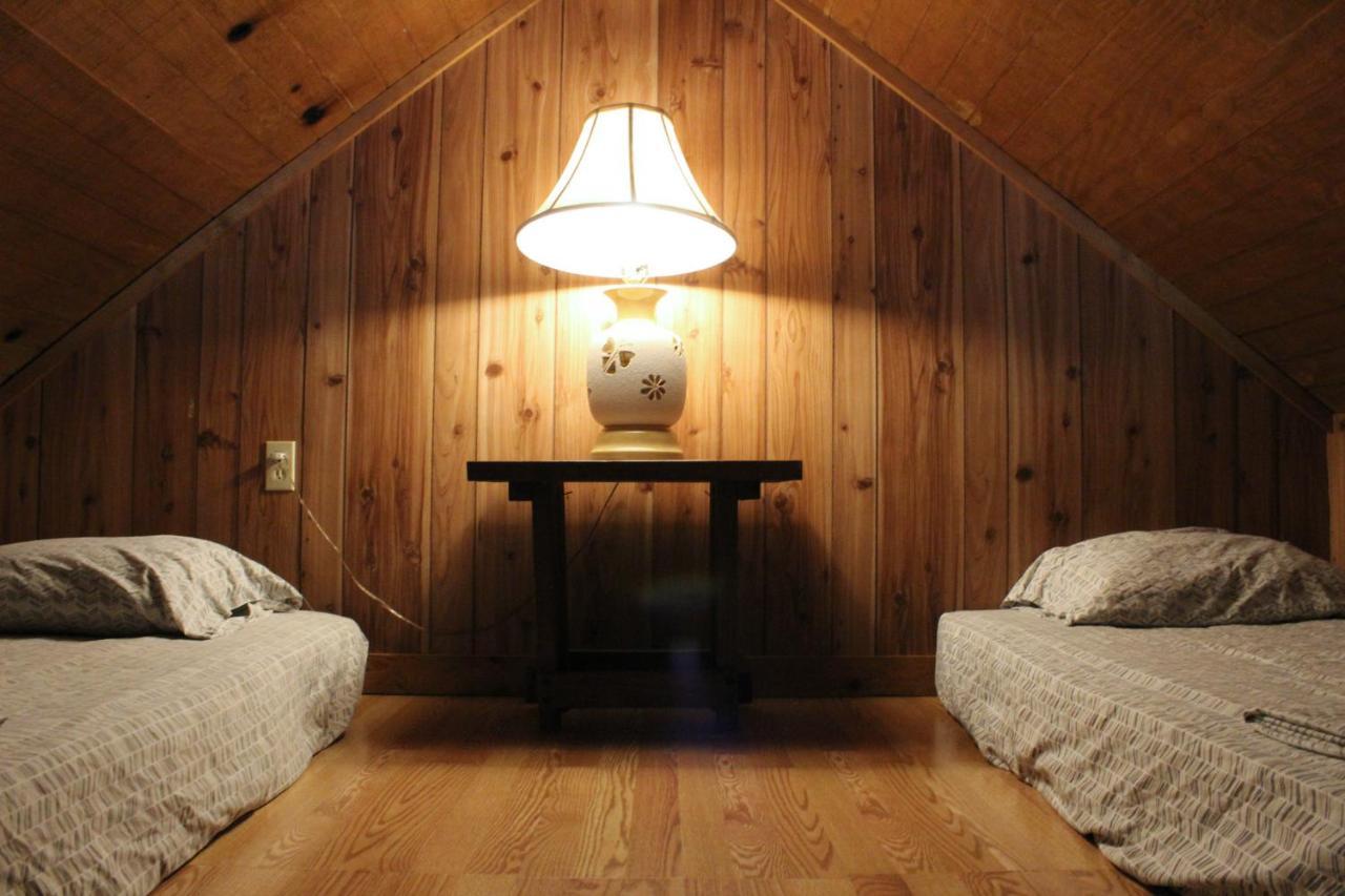 Berry Creek Cabins Bed & Breakfast Isabel Exterior foto
